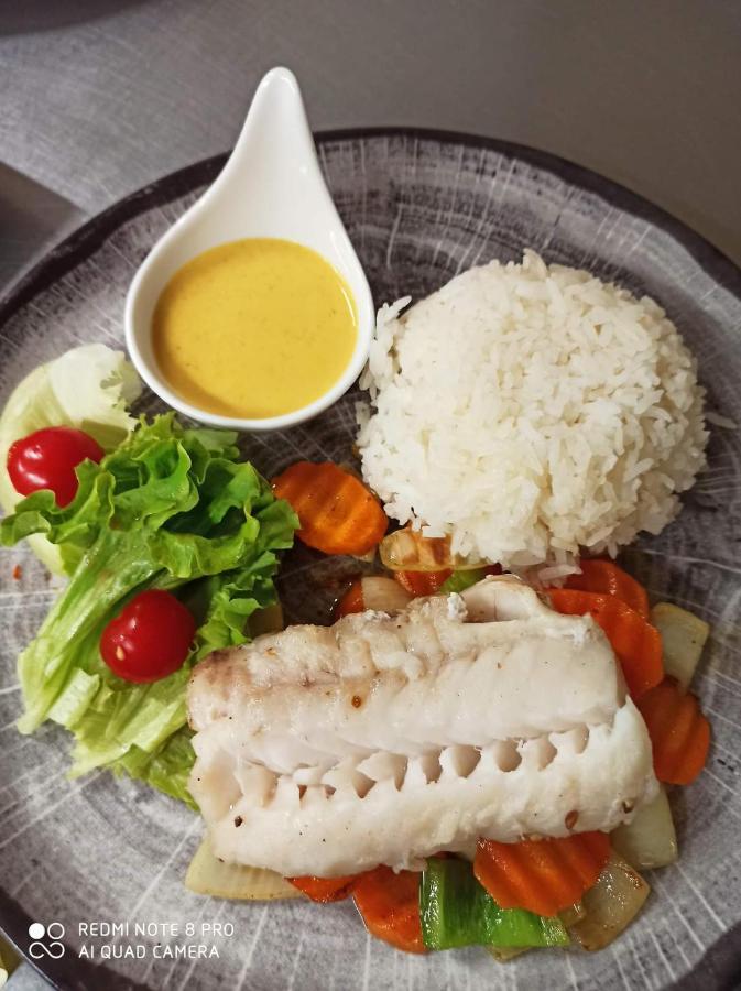Hotel Du Lac Lacapelle-Viescamp Ngoại thất bức ảnh